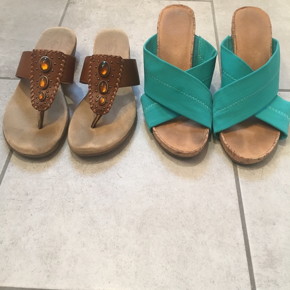2 summer sandals.
